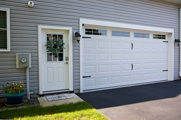 24/7 Emergency Garage Door Panel Replacement experts in Marlinton, WV